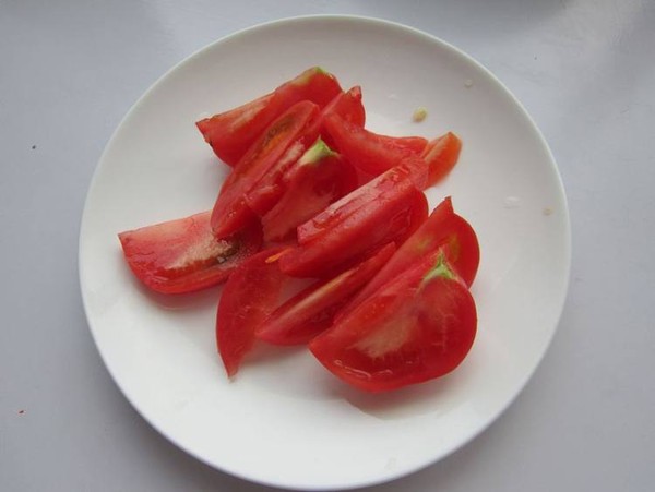 西紅柿蒜薹炒雞蛋的做法-家常味炒菜譜