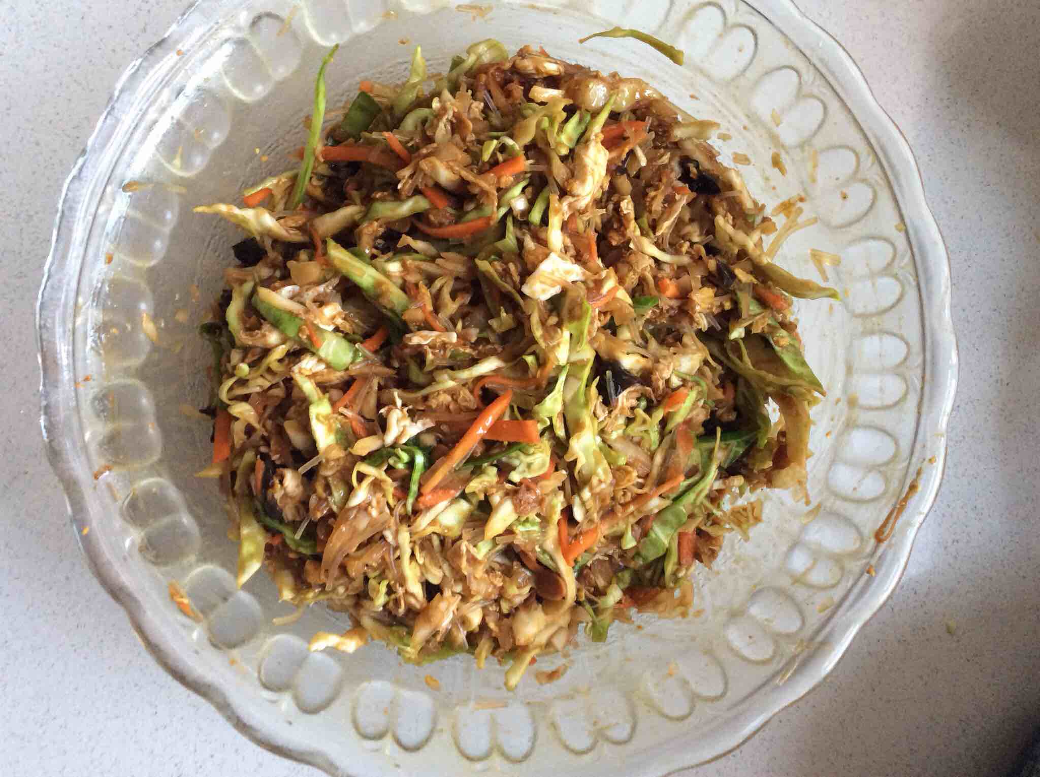 卷心菜粉條雞蛋素包子的做法-家常味蒸菜譜-易網健康養生網 卷心菜粉條雞蛋素包子的做法-家常味蒸菜譜