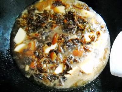 梅菜芋頭紅燒肉的做法-咸鮮味燒菜譜-易網健康養生網 梅菜芋頭紅燒肉的做法-咸鮮味燒菜譜