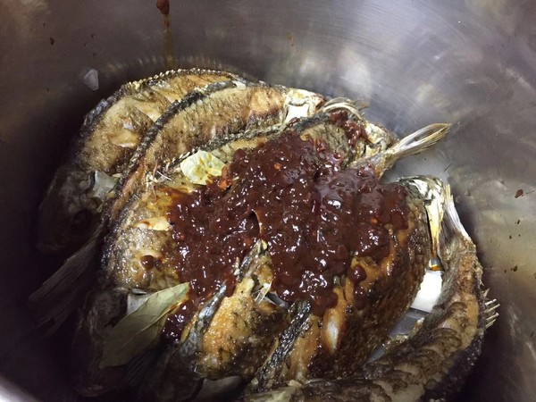 酥魚的做法-咸鮮味煮菜譜-易網健康養生網 酥魚的做法-咸鮮味煮菜譜