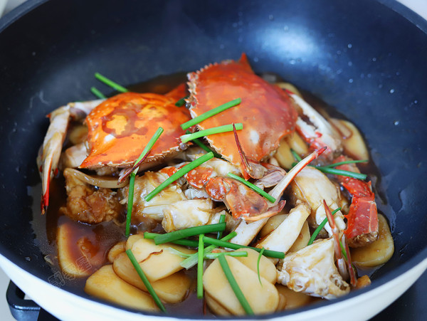 梭子蟹炒年糕的做法-家常味炒菜譜-易網健康養生網 梭子蟹炒年糕的做法-家常味炒菜譜