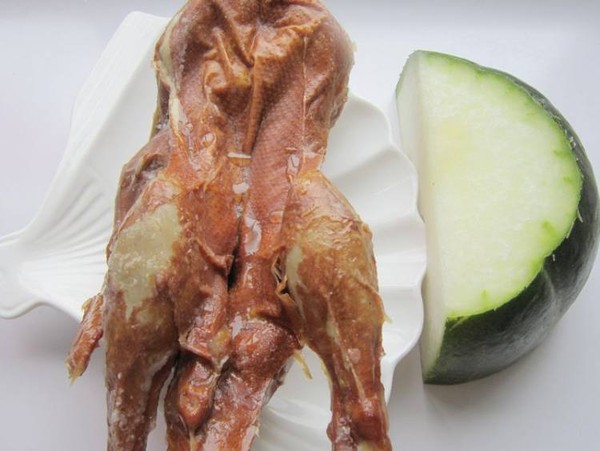 冬瓜燒鴨的做法-家常味燒菜譜-易網<a href=http://www.xllyou.com/ target=_blank class=infotextkey>健康養生</a>網 冬瓜燒鴨的做法-家常味燒菜譜