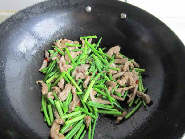 蒜薹炒羊肉的做法-家常味炒菜譜