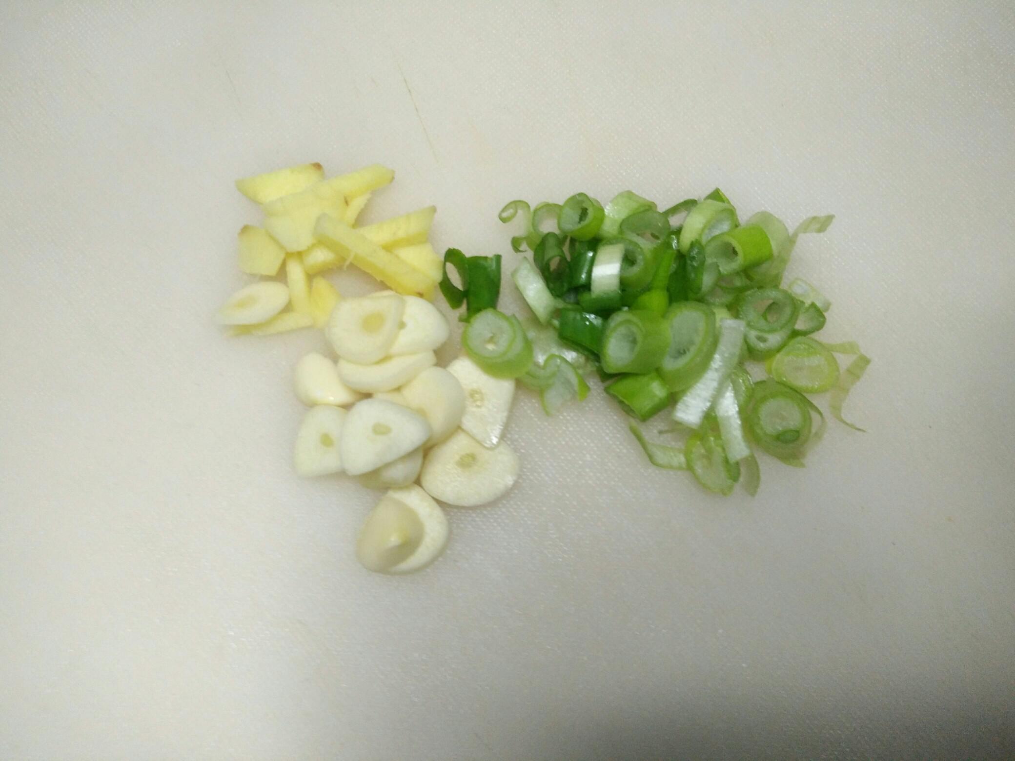 爆炒河蝦的做法-家常味炒菜譜-易網健康養生網 爆炒河蝦的做法-家常味炒菜譜