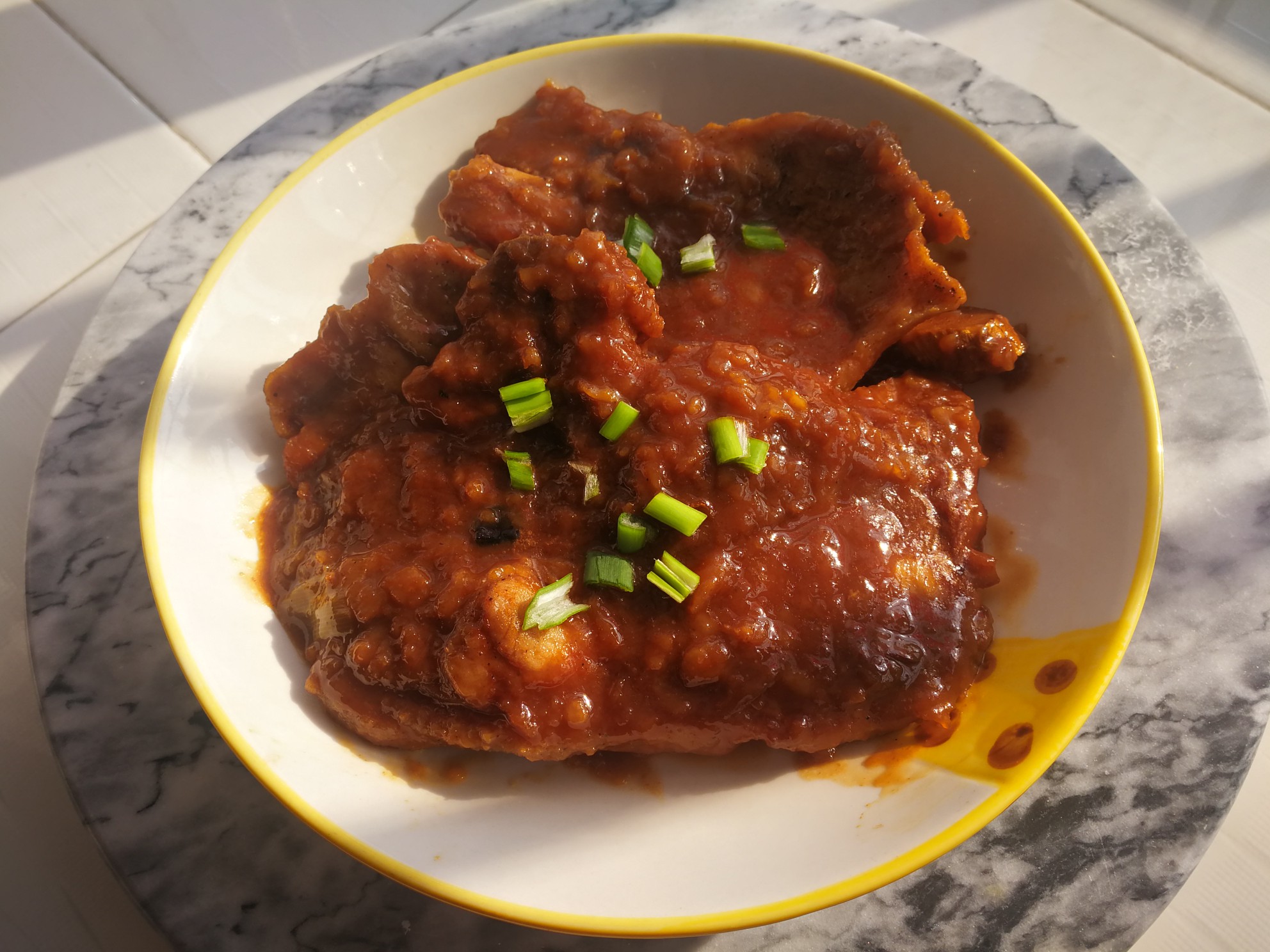 紅燒豬大排的做法-咸鮮味燒菜譜-易網健康養生網 紅燒豬大排的做法-咸鮮味燒菜譜