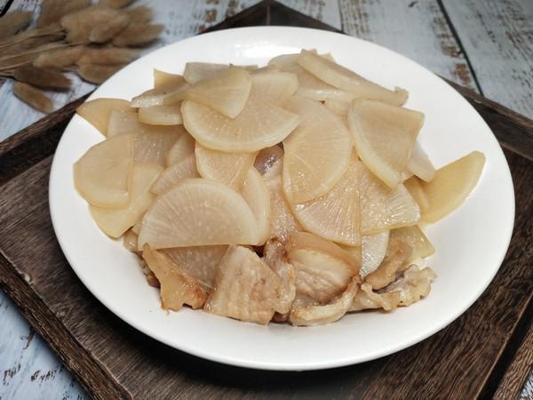 五花肉燒蘿卜的做法-家常味炒菜譜