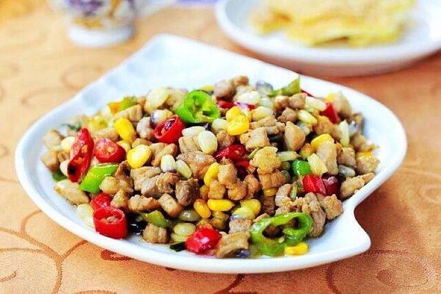 羊肉炒玉米的做法-家常味炒菜譜-易網健康養生網 羊肉炒玉米的做法-家常味炒菜譜