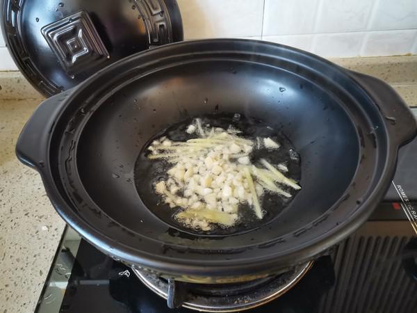 雞腿菇燉甲魚煲的做法-咸鮮味燉菜譜-易網健康養生網 雞腿菇燉甲魚煲的做法-咸鮮味燉菜譜