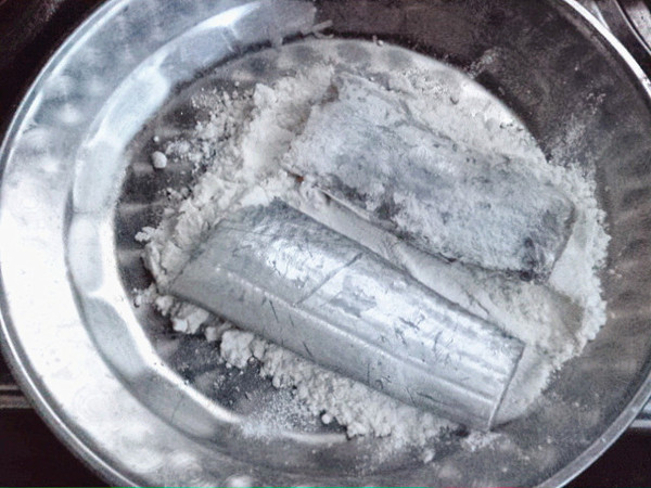 杏鮑菇燒帶魚的做法-咸鮮味燒菜譜-易網健康養生網 杏鮑菇燒帶魚的做法-咸鮮味燒菜譜