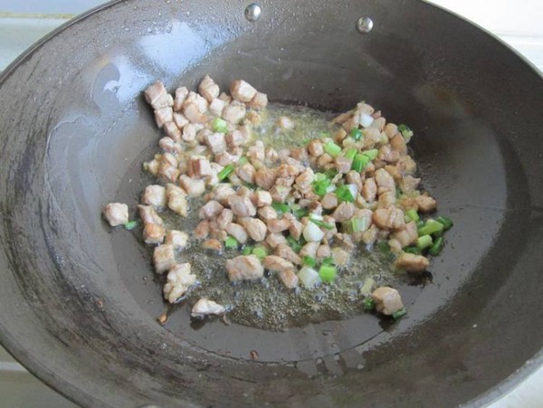 羊肉炒玉米的做法-家常味炒菜譜-易網健康養生網 羊肉炒玉米的做法-家常味炒菜譜