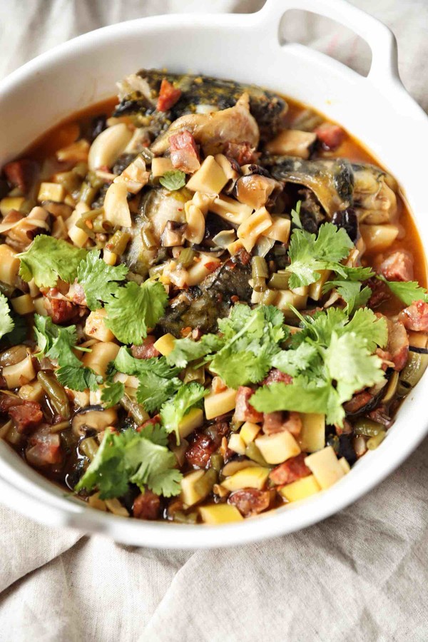 酸豆角筍丁臘肉燒昂刺魚的做法-咸鮮味燒菜譜-易網健康養生網 酸豆角筍丁臘肉燒昂刺魚的做法-咸鮮味燒菜譜