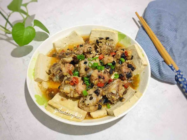 排骨蒸豆腐的做法-咸鮮味蒸菜譜-易網健康養生網 排骨蒸豆腐的做法-咸鮮味蒸菜譜