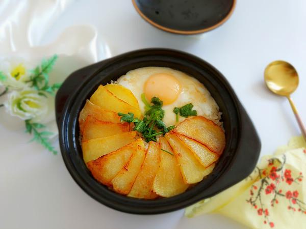 薯片燜飯的做法-其它口味燜菜譜-易網(wǎng)健康養(yǎng)生網(wǎng) 薯片燜飯的做法-其它口味燜菜譜