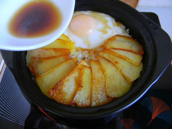 薯片燜飯的做法-其它口味燜菜譜-易網(wǎng)健康養(yǎng)生網(wǎng) 薯片燜飯的做法-其它口味燜菜譜