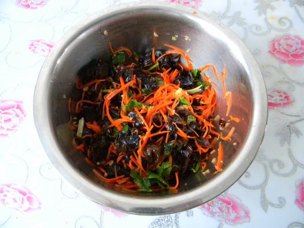 涼拌黑木耳的做法-其它口味拌菜譜-易網(wǎng)健康養(yǎng)生網(wǎng) 涼拌黑木耳的做法-其它口味拌菜譜