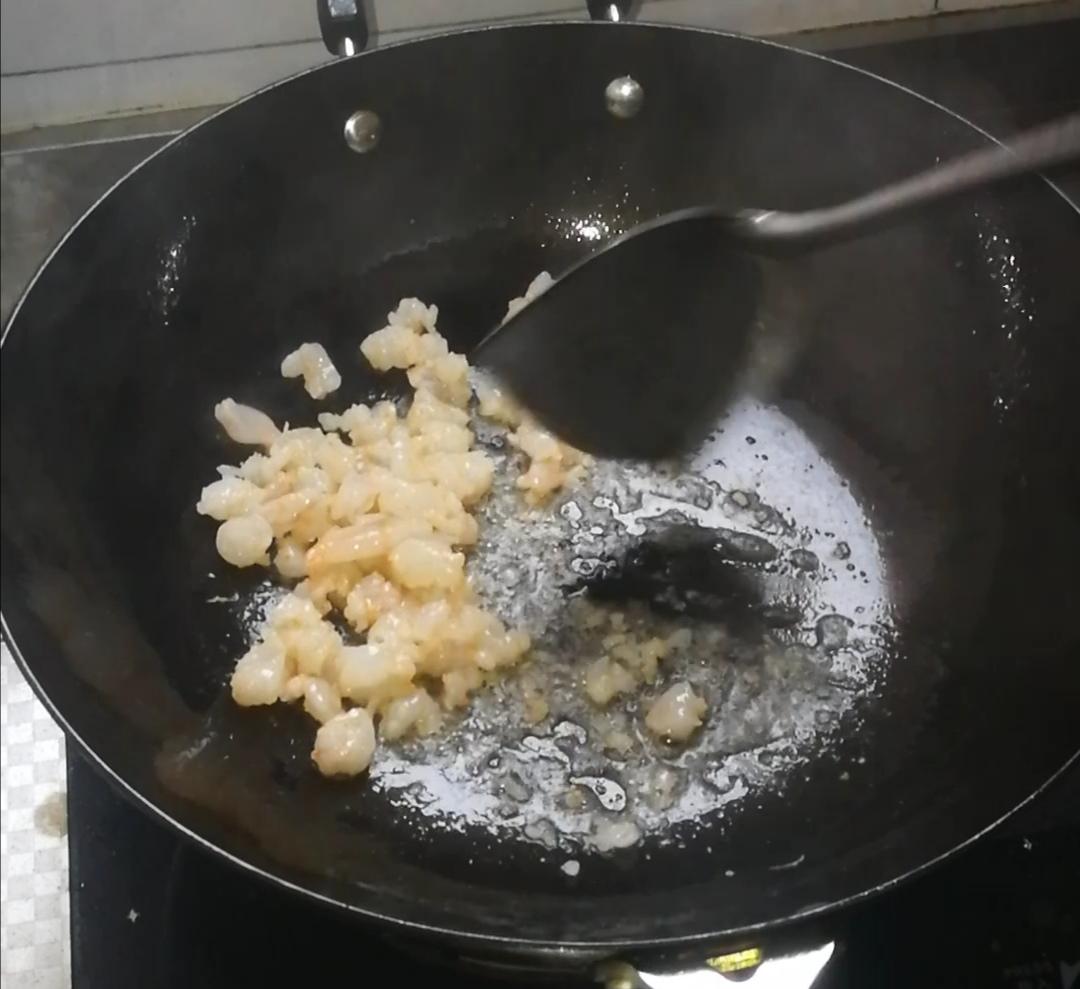 滑蛋蝦仁的做法-咸鮮味炒菜譜-易網健康養生網 滑蛋蝦仁的做法-咸鮮味炒菜譜