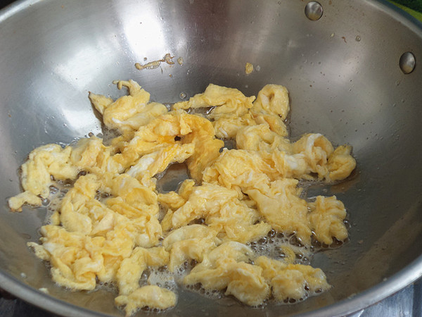 韭菜雞蛋餡混合面蒸餃的做法-咸鮮味蒸菜譜-易網健康養生網 韭菜雞蛋餡混合面蒸餃的做法-咸鮮味蒸菜譜