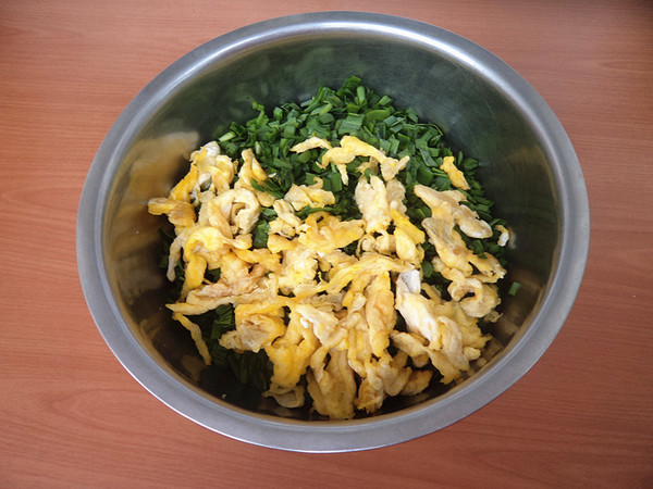 韭菜雞蛋餡混合面蒸餃的做法-咸鮮味蒸菜譜-易網健康養生網 韭菜雞蛋餡混合面蒸餃的做法-咸鮮味蒸菜譜