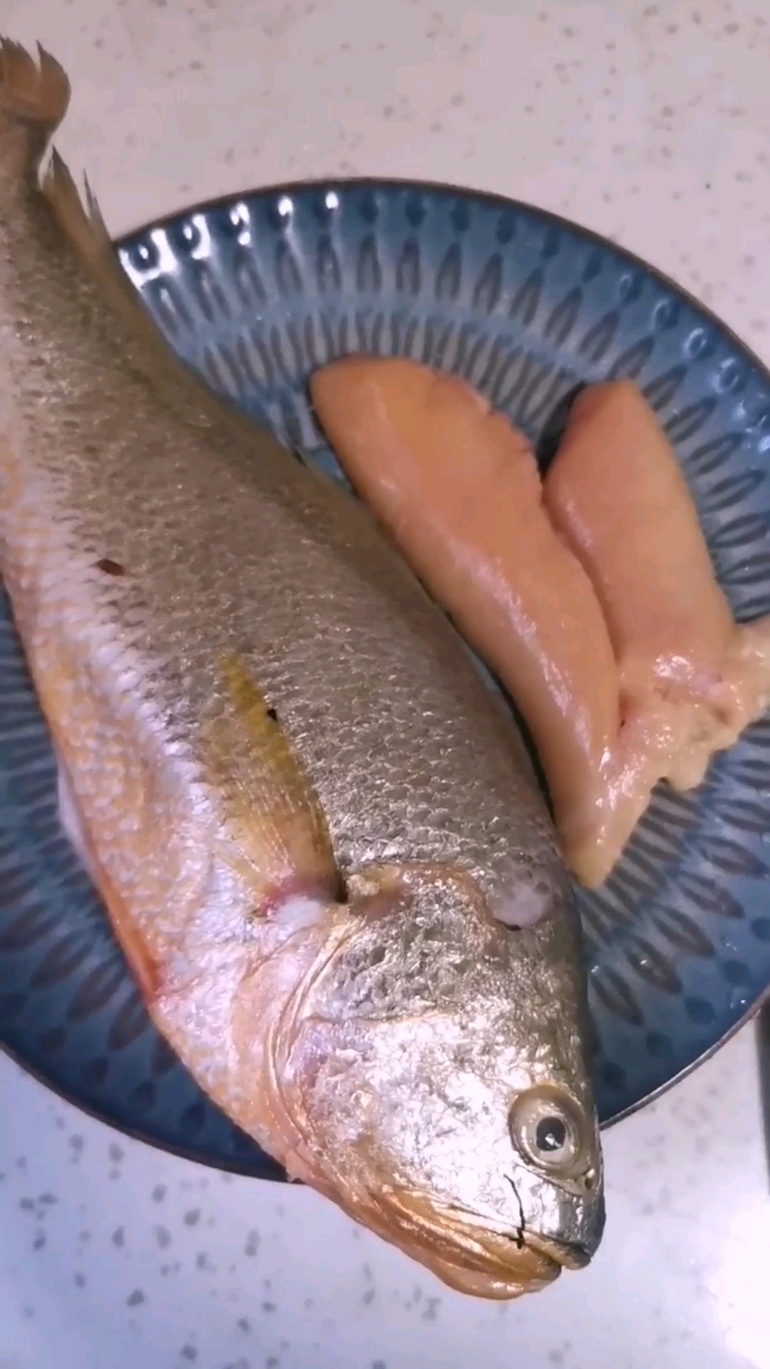 春筍燉黃魚的做法-家常味煮菜譜-易網(wǎng)健康養(yǎng)生網(wǎng) 春筍燉黃魚的做法-家常味煮菜譜