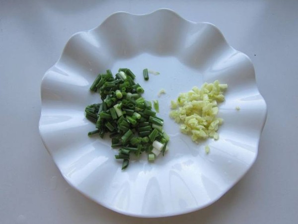 辣椒醬炒蘿卜的做法-家常味炒菜譜-易網健康養生網 辣椒醬炒蘿卜的做法-家常味炒菜譜