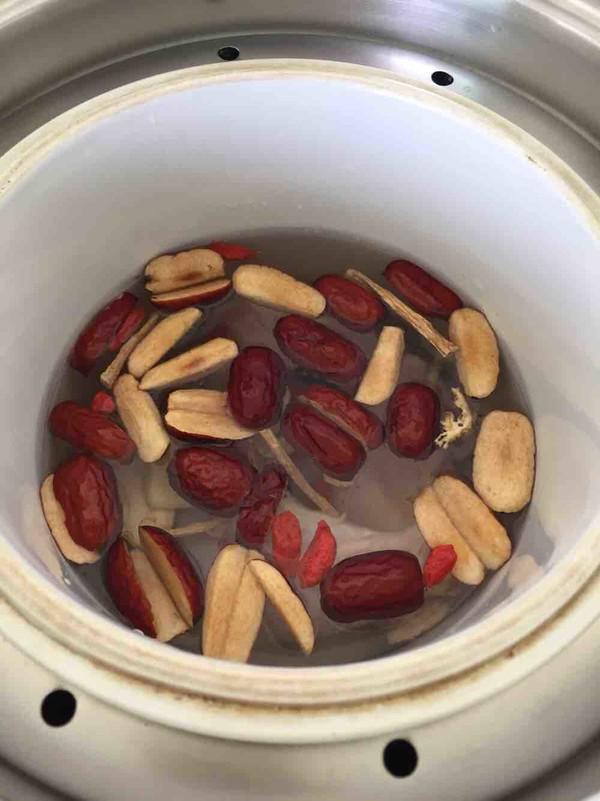 當歸黨參紅棗雞湯的做法-家常味燉菜譜