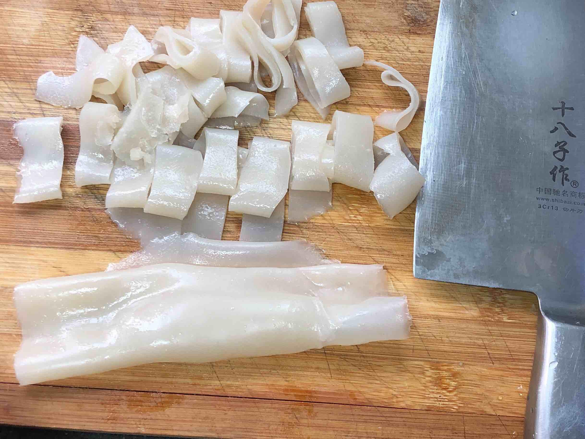 簡(jiǎn)單易做滴涼皮的做法-酸辣味蒸菜譜-易網(wǎng)健康養(yǎng)生網(wǎng) 簡(jiǎn)單易做滴涼皮的做法-酸辣味蒸菜譜