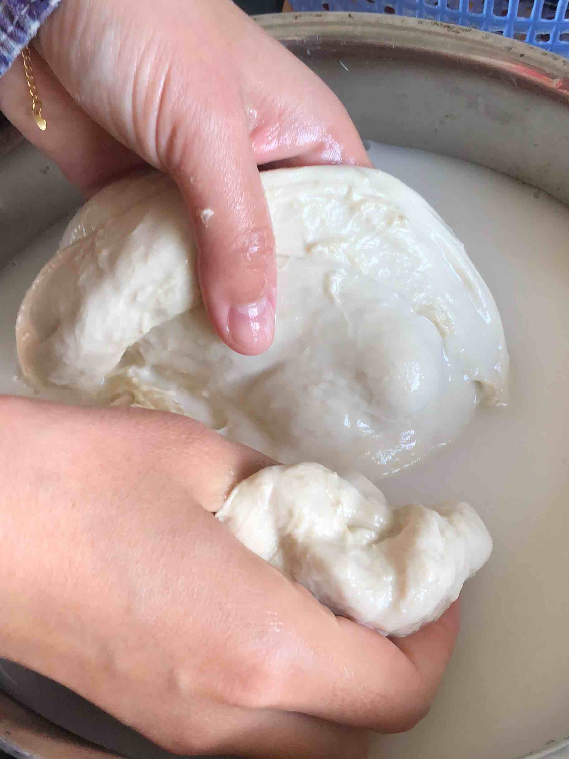 簡(jiǎn)單易做滴涼皮的做法-酸辣味蒸菜譜-易網(wǎng)健康養(yǎng)生網(wǎng) 簡(jiǎn)單易做滴涼皮的做法-酸辣味蒸菜譜