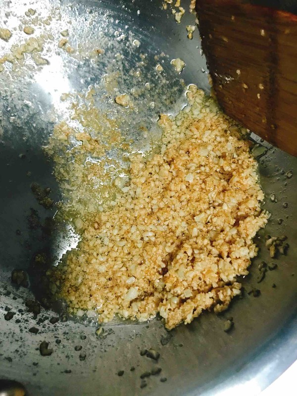 蒜蓉龍利魚的做法-蒜香味蒸菜譜-易網健康養生網 蒜蓉龍利魚的做法-蒜香味蒸菜譜