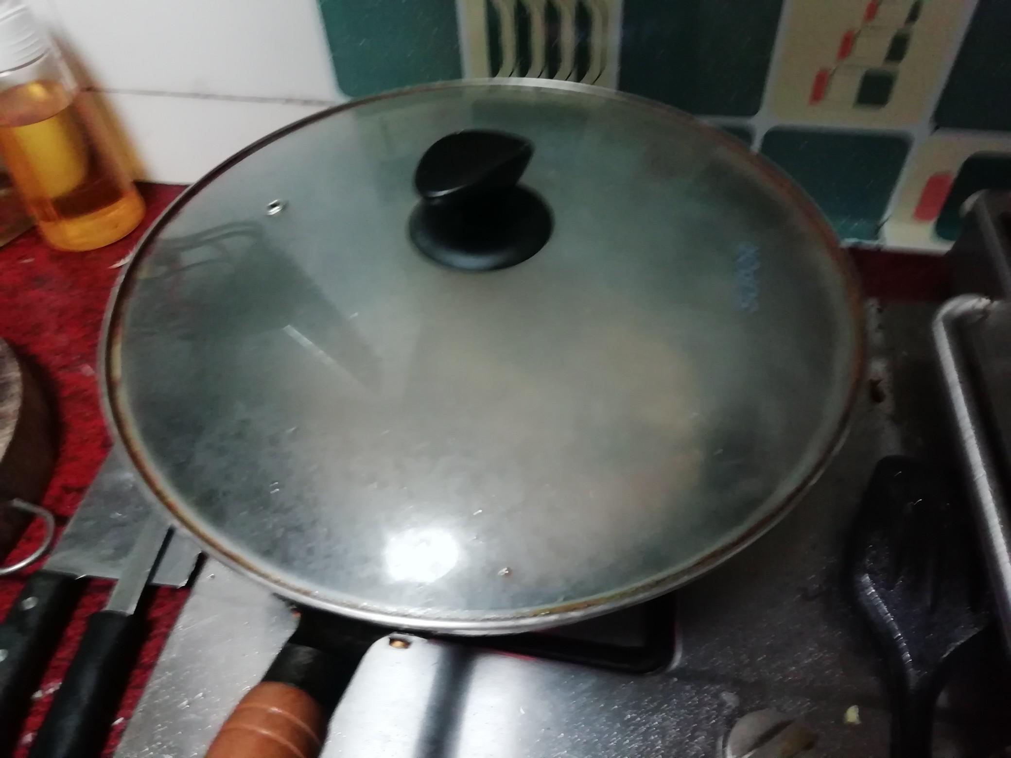 燜燒鯉魚(yú)的做法-咸鮮味燉菜譜