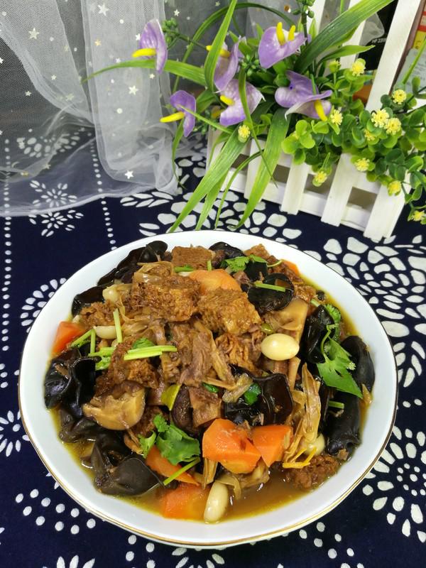 烤麩燴菜的做法-家常味燴菜譜-易網健康養生網 烤麩燴菜的做法-家常味燴菜譜