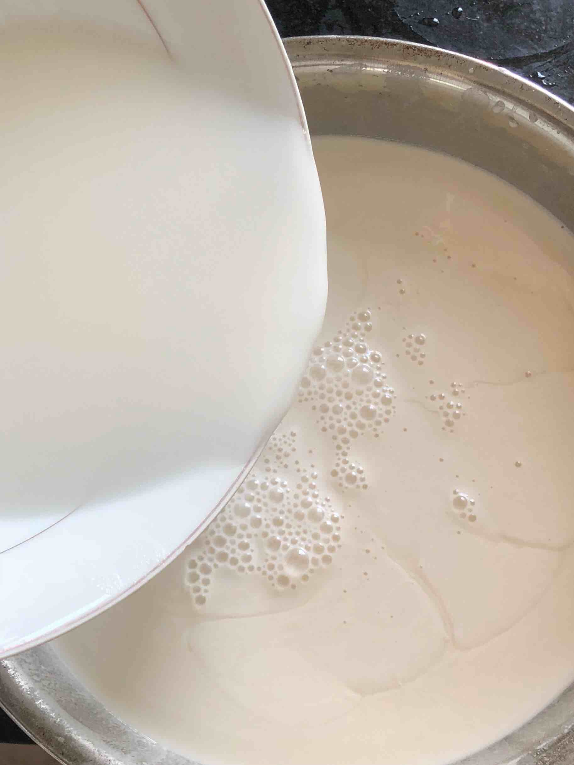 簡(jiǎn)單易做滴涼皮的做法-酸辣味蒸菜譜-易網(wǎng)健康養(yǎng)生網(wǎng) 簡(jiǎn)單易做滴涼皮的做法-酸辣味蒸菜譜