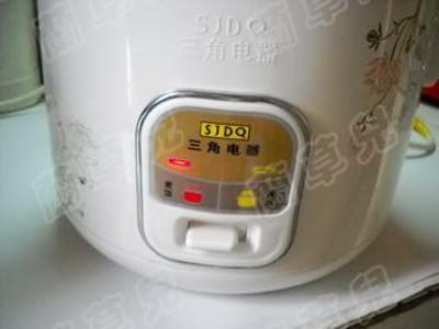 臘味地三鮮燜飯的做法-咸鮮味燜菜譜-易網健康養生網 臘味地三鮮燜飯的做法-咸鮮味燜菜譜