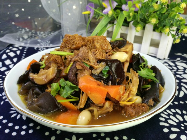 烤麩燴菜的做法-家常味燴菜譜-易網健康養生網 烤麩燴菜的做法-家常味燴菜譜