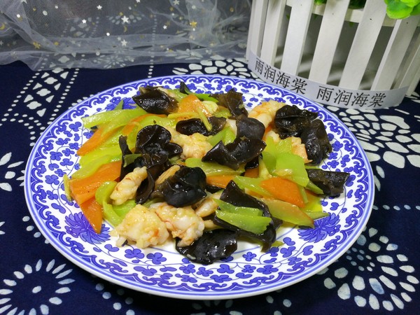 萵筍木耳炒蝦仁的做法-家常味炒菜譜-易網健康養生網 萵筍木耳炒蝦仁的做法-家常味炒菜譜