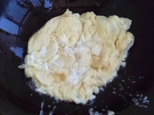 黃瓜洋蔥炒雞蛋的做法-咸鮮味炒菜譜-易網健康養生網 黃瓜洋蔥炒雞蛋的做法-咸鮮味炒菜譜