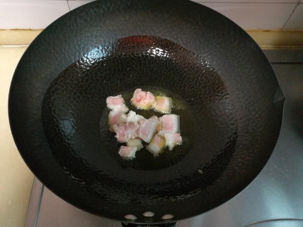 回鍋肉燉鯽魚的做法-家常味燉菜譜-易網(wǎng)健康養(yǎng)生網(wǎng) 回鍋肉燉鯽魚的做法-家常味燉菜譜