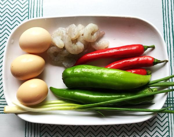 雞蛋炒蝦仁的做法-家常味炒菜譜-易網<a href=http://www.xllyou.com/ target=_blank class=infotextkey>健康養生</a>網 雞蛋炒蝦仁的做法-家常味炒菜譜