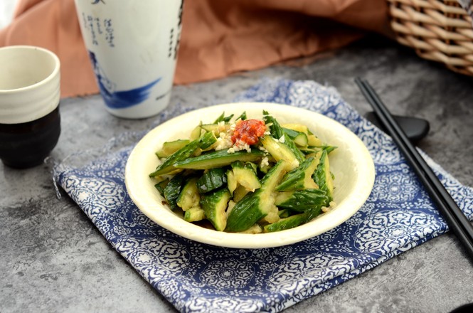 拍黃瓜的做法-家常味拌菜譜-易網(wǎng)健康養(yǎng)生網(wǎng) 拍黃瓜的做法-家常味拌菜譜