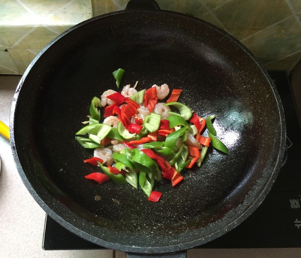 雞蛋炒蝦仁的做法-家常味炒菜譜-易網健康養生網 雞蛋炒蝦仁的做法-家常味炒菜譜