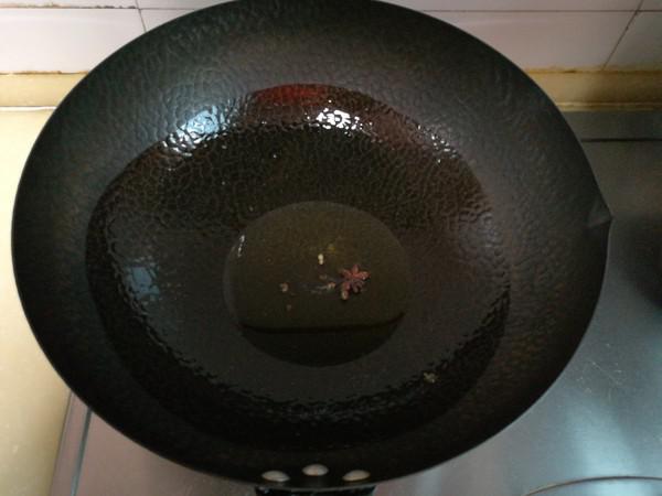 回鍋肉燉鯽魚的做法-家常味燉菜譜-易網(wǎng)健康養(yǎng)生網(wǎng) 回鍋肉燉鯽魚的做法-家常味燉菜譜