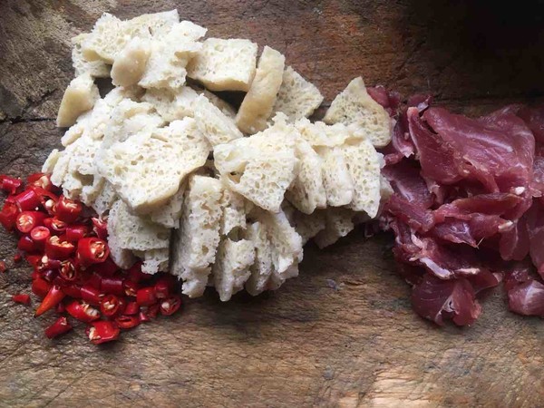 面筋炒肉的做法-香辣味炒菜譜-易網<a href=http://www.xllyou.com/ target=_blank class=infotextkey>健康養生</a>網 面筋炒肉的做法-香辣味炒菜譜