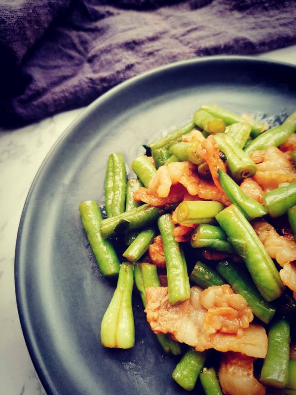 豆角炒肉的做法-咸鮮味炒菜譜