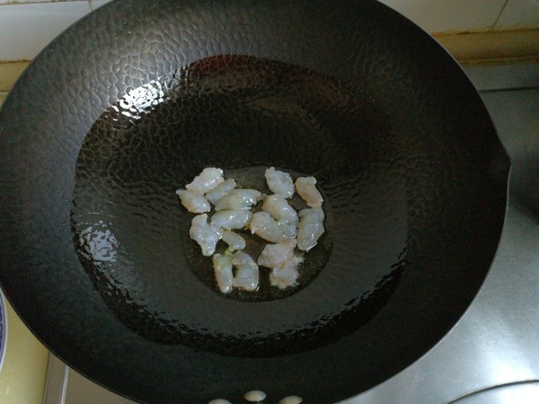 萵筍木耳炒蝦仁的做法-家常味炒菜譜-易網健康養生網 萵筍木耳炒蝦仁的做法-家常味炒菜譜