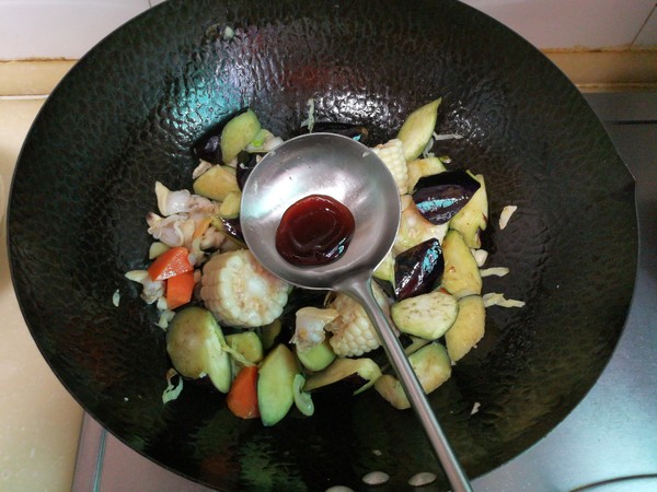 茄子花蜆子燴玉米的做法-家常味燴菜譜-易網(wǎng)健康養(yǎng)生網(wǎng) 茄子花蜆子燴玉米的做法-家常味燴菜譜