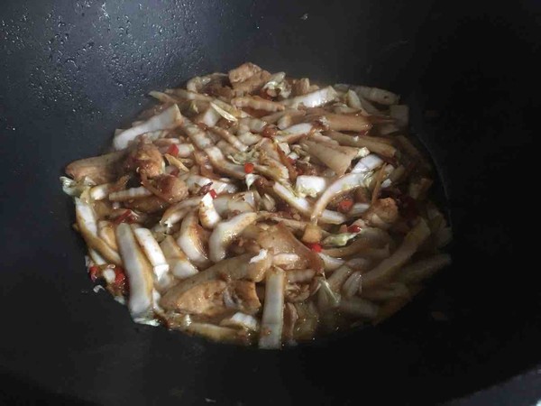 白菜幫炒肉的做法-香辣味炒菜譜