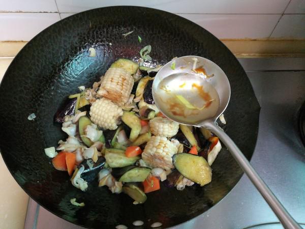 茄子花蜆子燴玉米的做法-家常味燴菜譜-易網(wǎng)健康養(yǎng)生網(wǎng) 茄子花蜆子燴玉米的做法-家常味燴菜譜