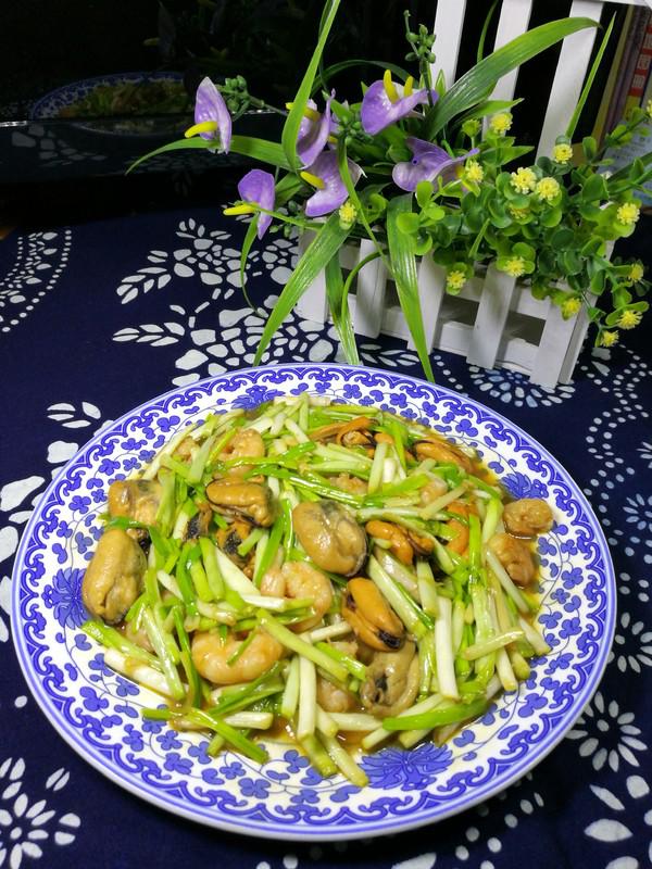 蒜黃炒貽貝蝦仁的做法-家常味炒菜譜