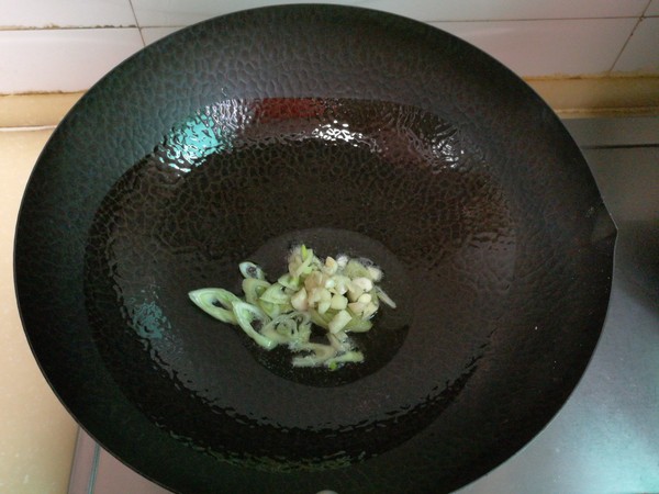 茄子花蜆子燴玉米的做法-家常味燴菜譜-易網(wǎng)健康養(yǎng)生網(wǎng) 茄子花蜆子燴玉米的做法-家常味燴菜譜