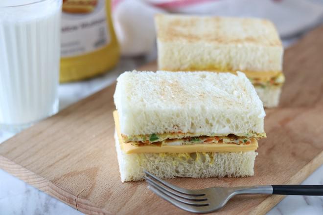 煎蛋奶酪三明治的做法-家常味煎菜譜