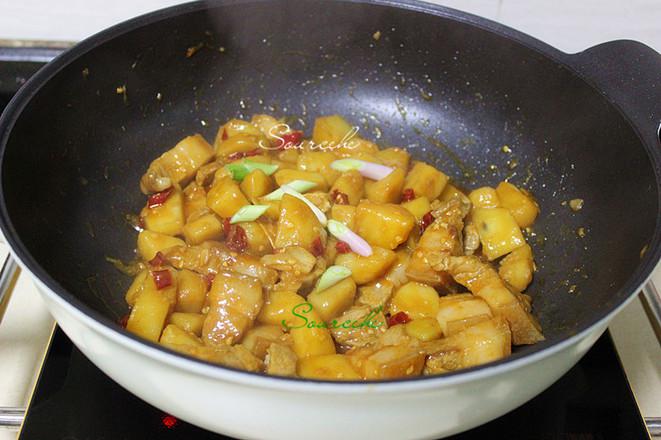 紅燒肉燉土豆的做法-醬香味燒菜譜-易網(wǎng)健康養(yǎng)生網(wǎng) 紅燒肉燉土豆的做法-醬香味燒菜譜